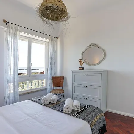 Apartment Charming Tm Flat By The Ocean With A View *