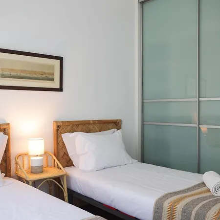 Charming Tm Flat By The Ocean With A View *